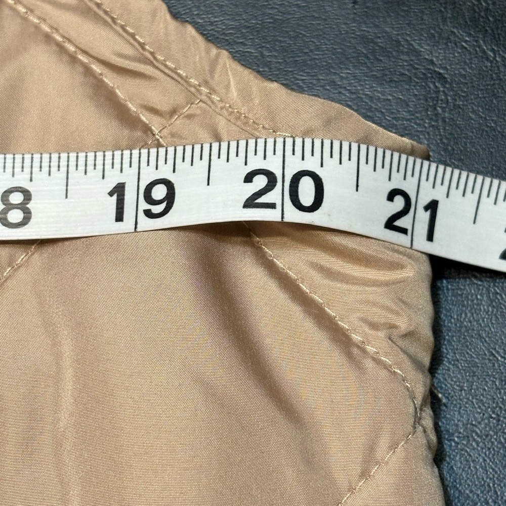 Maurices Quilted Beige Vest with Pockets size Medium NWT - Picture 12 of 13
